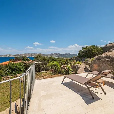 Villa Discesa A Mare - Lussuosa A 180 Sul Mare Villaggio Piras